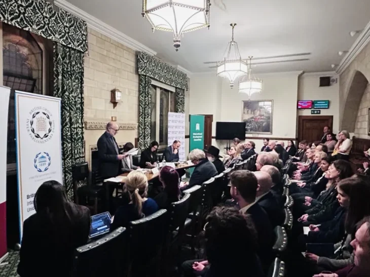 Fabian Hamilton MP, BGIPU Chair, addressing Parliamentarians at timely event on IHL.